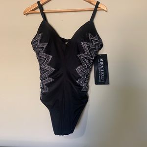 NEW Miraclesuit Black Geo Temptation One Piece Swimsuit